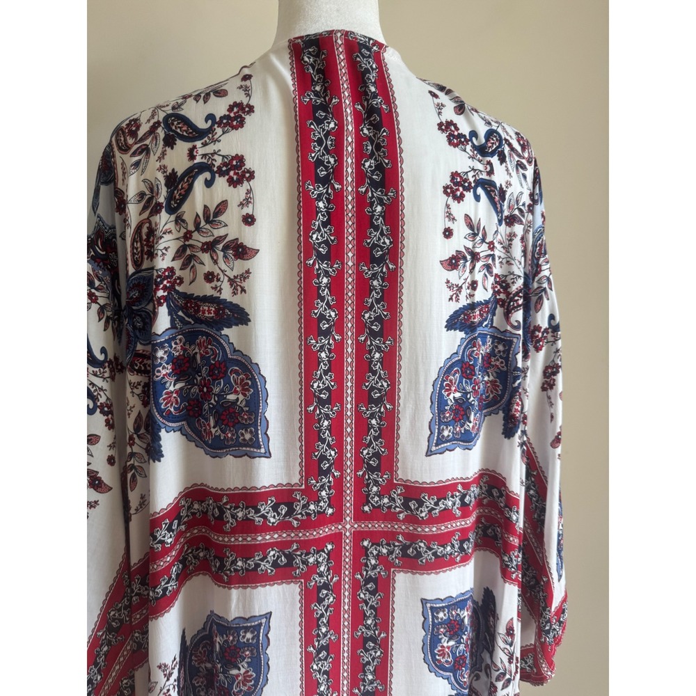 Maurices Womens 3X Paisley Floral Kimono Wrap Red Blue White Boho Open Front NEW - Picture 6 of 12